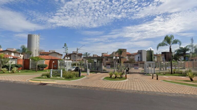 WhatsApp Image 2025-11-20 at 13.44.54 (1)